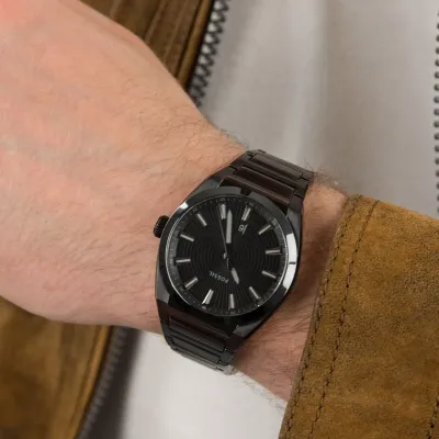 Fossil Everett Three-Hand Date Black Stainless Steel Watch